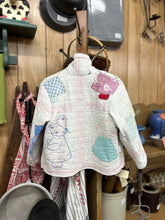 Load image into Gallery viewer, 4t Quilt Coat - Sue Bonnet
