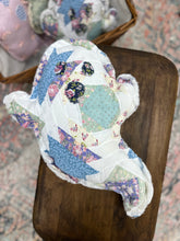 Load image into Gallery viewer, Quilt Ghost - Green + Blue B
