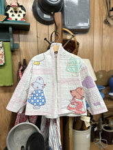 Load image into Gallery viewer, 4t Quilt Coat - Sue Bonnet
