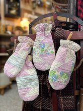 Load image into Gallery viewer, Purple + Cream Quilt Mittens - Placement Varies
